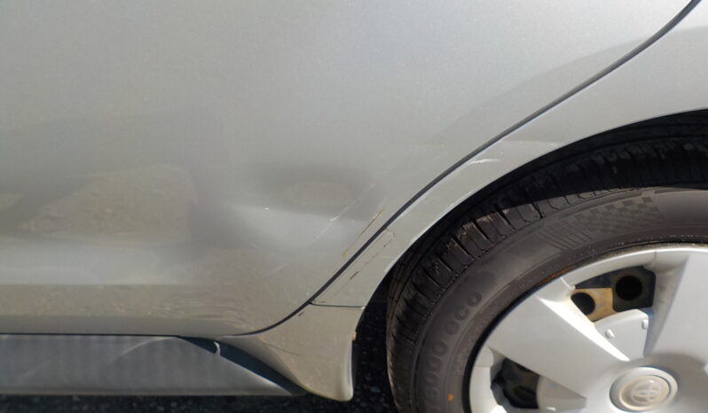 
								2002 TOYOTA IST F L-ED 1300CC full									