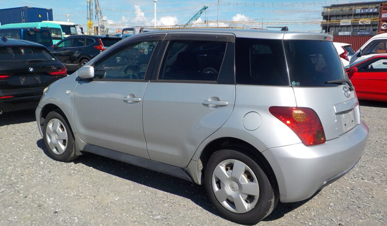 
								2002 TOYOTA IST F L-ED 1300CC full									