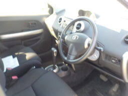 
										2002 TOYOTA IST F L-ED 1300CC full									