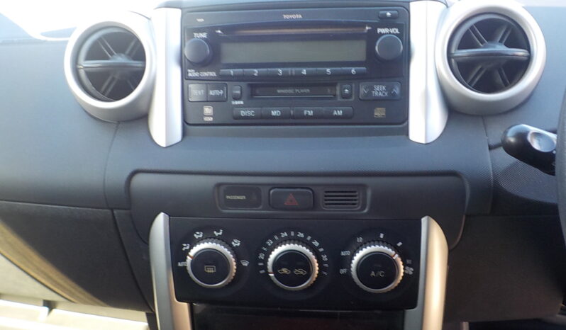 
								2002 TOYOTA IST F L-ED 1300CC full									